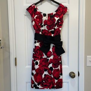 White House|Black Market Floral Print Sheath Dress